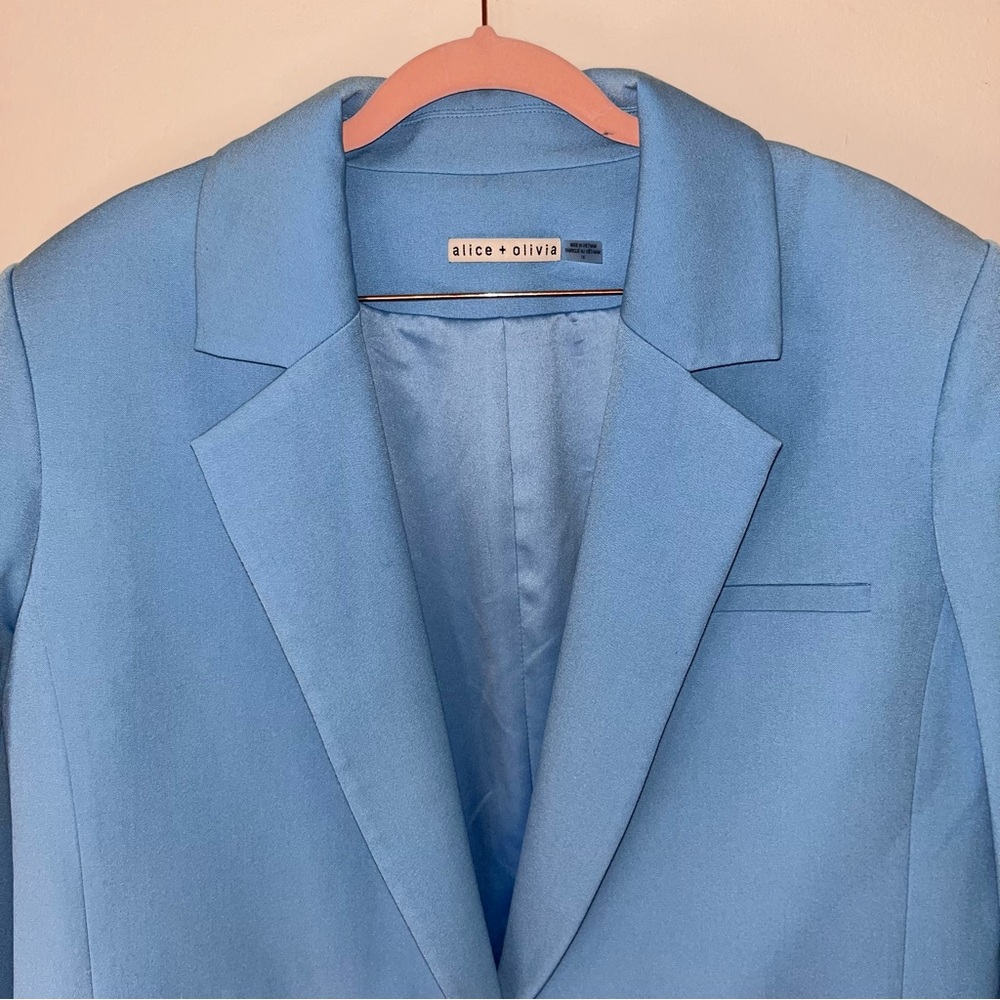 Alice + Olivia Light Blue Blazer & Shorts Set - Picture 5 of 13